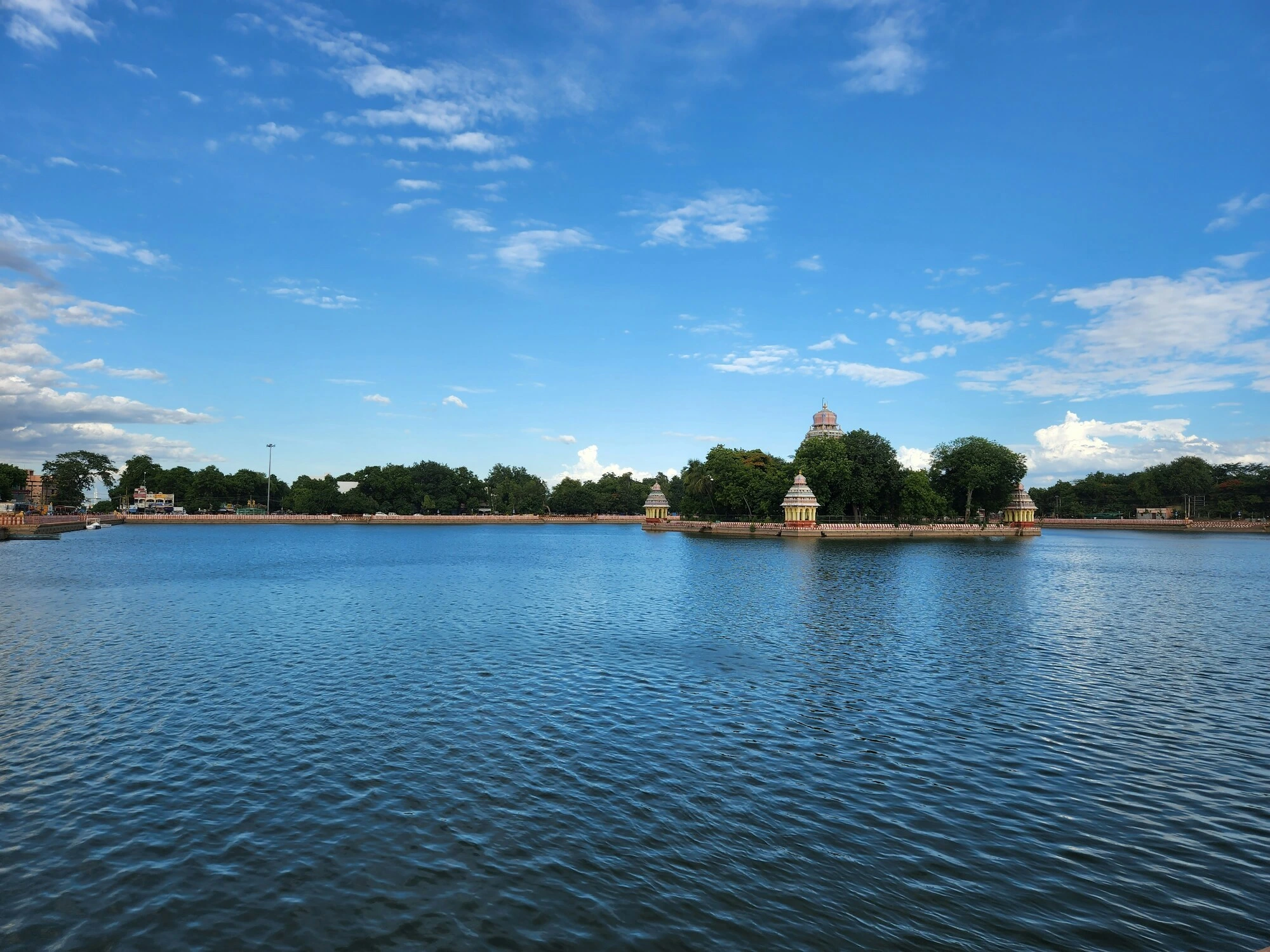 Pondicherry to Madurai Cabs